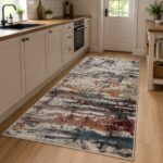 Moderner Teppich in Creme Grau Rost mit abstraktem Design in der Küche