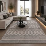 Moderner Teppich in Beige Grau mit geometrischem Design im modernen Wohnzimmer